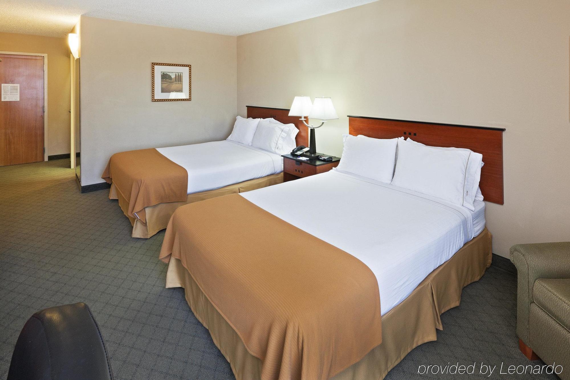 Comfort Inn & Suites Plano East Rum bild