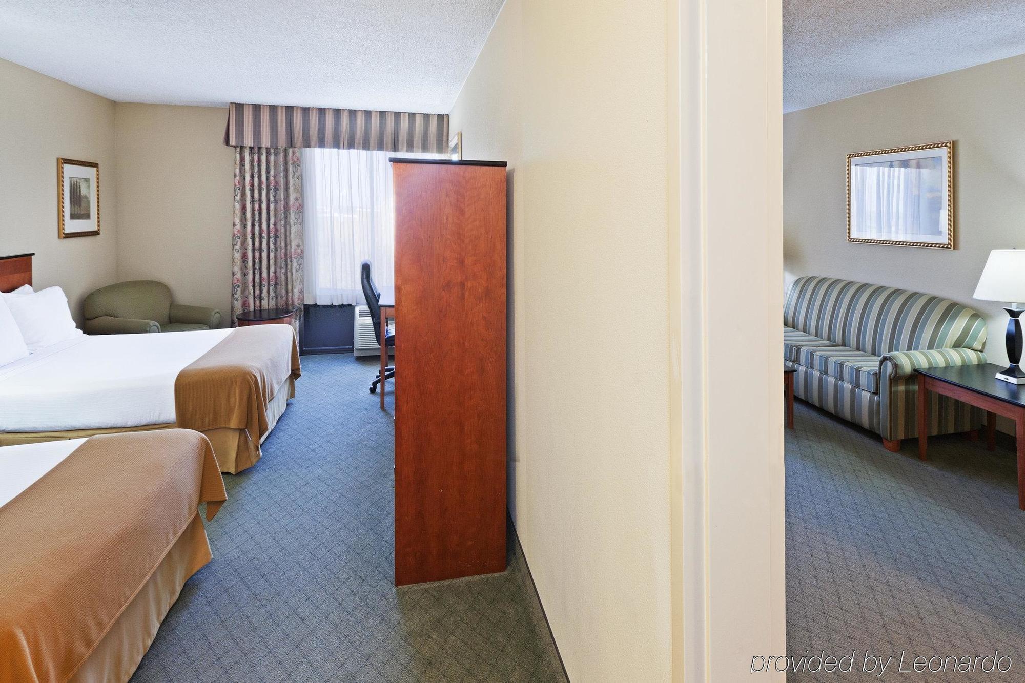 Comfort Inn & Suites Plano East Rum bild